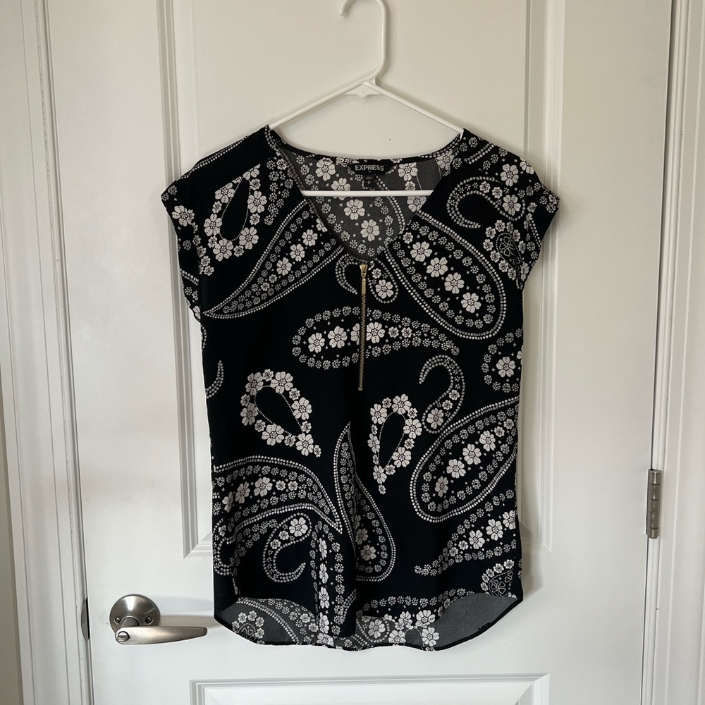 Express Paisley Print Blouse